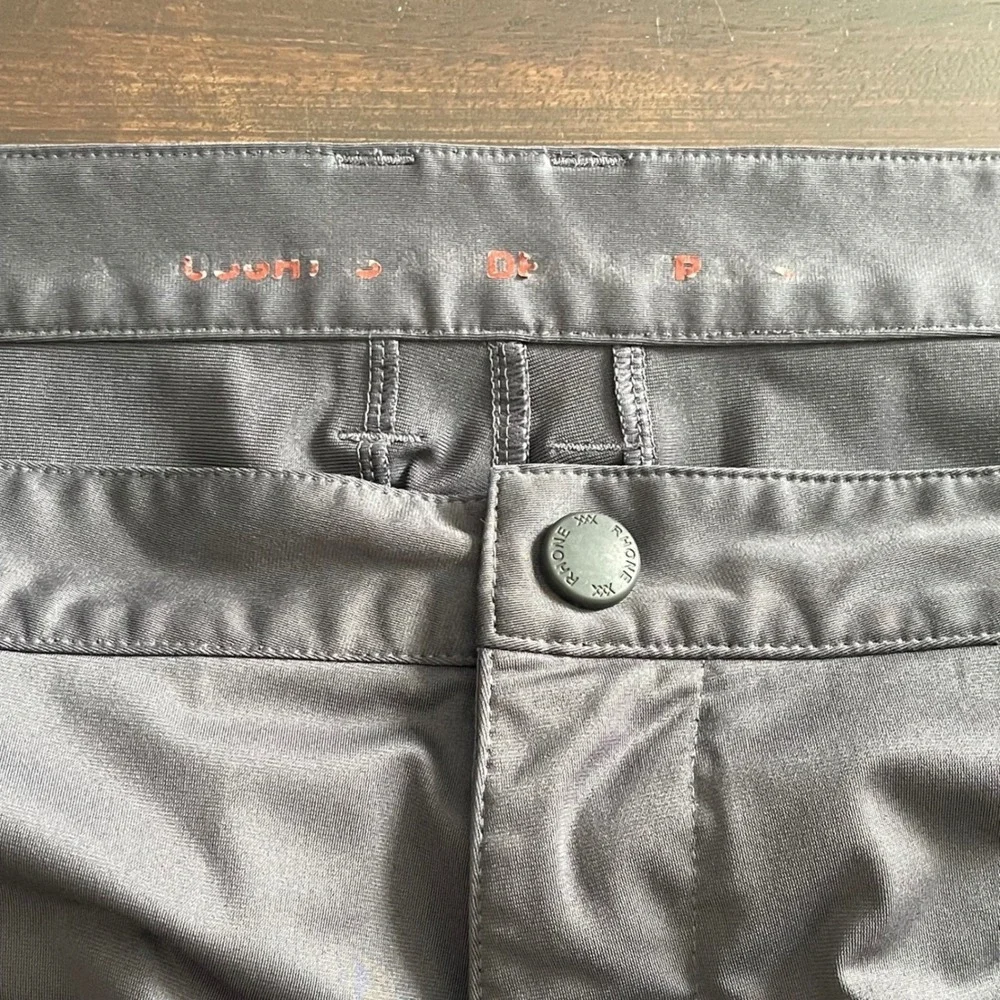 Rhone Commuter Pants‎ Mens Charcoal Gray Slim Fit Zipper Ankle Jogger Style 33